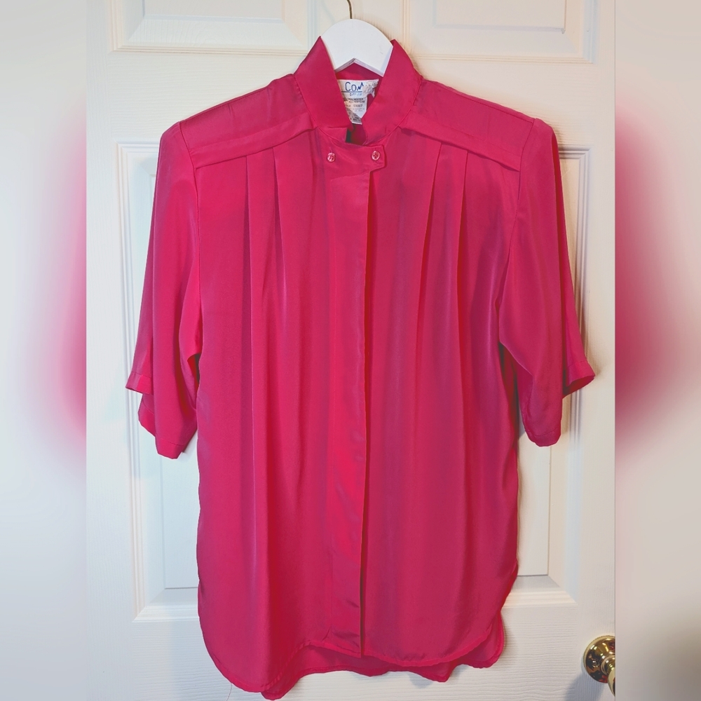 Women's Bright Pink Vintage button front shirt By Como Diffusion size 8